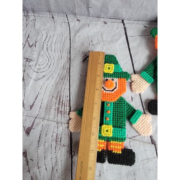 Vintage Plastic Canvas St Patrick’s Day 3 Leprechaun 8inch Handmade - Picture 5 of 6